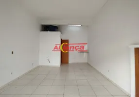 Foto 1 de Sala Comercial com 3 Quartos para alugar, 24m² em Vila Rio de Janeiro, Guarulhos