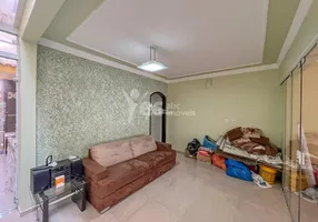 Foto 1 de Casa com 2 Quartos à venda, 179m² em Jardim Rina, Santo André