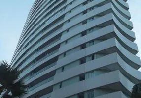 Foto 1 de Apartamento com 3 Quartos à venda, 153m² em Meireles, Fortaleza