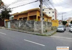 Foto 1 de Casa com 3 Quartos para alugar, 200m² em Nova Suíssa, Belo Horizonte