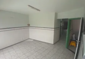 Foto 1 de Prédio Comercial para alugar, 118m² em Itapuã, Salvador