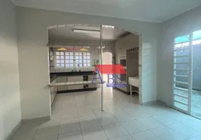 Foto 1 de Sobrado com 3 Quartos à venda, 369m² em Vila Ponte Nova, Cubatão