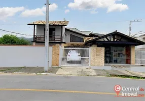 Foto 1 de Casa com 3 Quartos à venda, 174m² em Ariribá, Balneário Camboriú