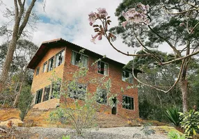Foto 1 de Casa com 4 Quartos à venda, 162m² em Granja Mafra, Teresópolis
