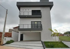 Foto 1 de Casa de Condomínio com 3 Quartos à venda, 210m² em Condominio Catagua Way, Taubaté