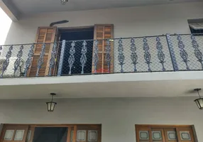 Foto 1 de Casa com 4 Quartos para alugar, 200m² em Sumaré, São Paulo