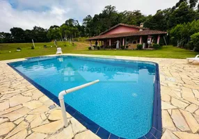 Foto 1 de Fazenda/Sítio com 2 Quartos à venda, 300m² em Zona Rural, Ibiúna