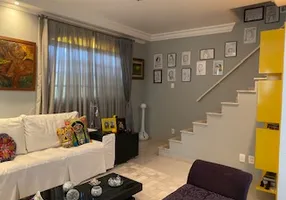 Foto 1 de Sobrado com 3 Quartos à venda, 113m² em Ponta da Praia, Santos