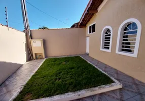 Foto 1 de Casa com 3 Quartos à venda, 180m² em Areao, Taubaté