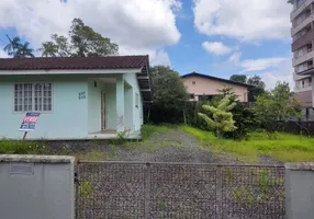 Foto 1 de Lote/Terreno à venda, 625m² em América, Joinville