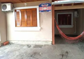 Foto 1 de Casa com 3 Quartos à venda, 68m² em Aberta dos Morros, Porto Alegre