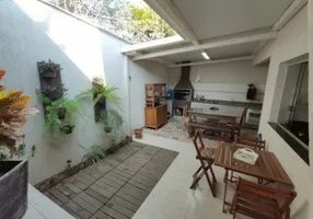 Foto 1 de Casa de Condomínio com 3 Quartos à venda, 197m² em Parque Amazônia, Goiânia