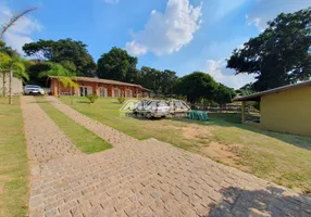 Foto 1 de Fazenda/Sítio com 3 Quartos à venda, 342m² em Parque Valinhos, Valinhos