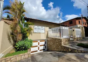 Foto 1 de Casa com 3 Quartos à venda, 266m² em Jardim Novo Mundo, Poços de Caldas