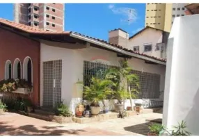 Foto 1 de Casa com 4 Quartos à venda, 257m² em Hipódromo, Recife