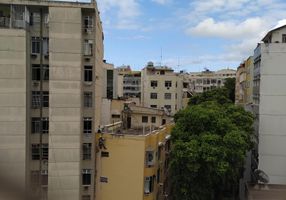 Foto 1 de Apartamento com 1 Quarto para alugar, 36m² em Catete, Rio de Janeiro