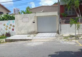 Foto 1 de Casa com 2 Quartos à venda, 139m² em Joaquim Tavora, Fortaleza