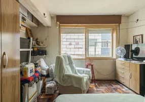 Foto 1 de Kitnet com 1 Quarto à venda, 27m² em Passo da Areia, Porto Alegre