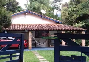 Foto 1 de Fazenda/Sítio com 2 Quartos à venda, 1300m² em Zona Rural, Paraibuna