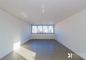 Foto 1 de Sala Comercial para alugar, 39m² em Cristo Redentor, Porto Alegre