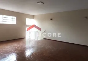 Foto 1 de Casa com 3 Quartos à venda, 200m² em Centro, Botucatu