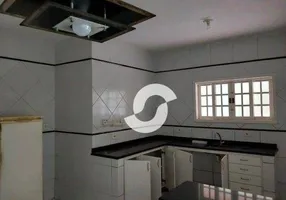 Foto 1 de Casa com 4 Quartos para venda ou aluguel, 322m² em Sapê, Niterói