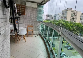 Foto 1 de Apartamento com 2 Quartos à venda, 67m² em Barra da Tijuca, Rio de Janeiro