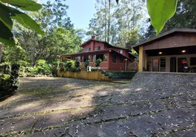 Foto 1 de Casa com 4 Quartos para alugar, 350m² em Jardim Itatiaia, Embu das Artes