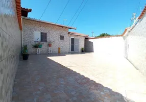 Foto 1 de Casa com 2 Quartos à venda, 57m² em Suarão, Itanhaém