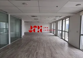 Foto 1 de Sala Comercial para alugar, 200m² em Vila Sao Francisco (Zona Sul), São Paulo