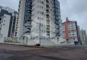 Foto 1 de Apartamento com 3 Quartos para alugar, 106m² em Kobrasol, São José
