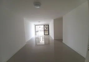 Foto 1 de Apartamento com 4 Quartos à venda, 124m² em Barra da Tijuca, Rio de Janeiro