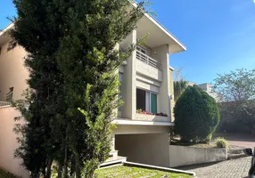 Foto 1 de Casa de Condomínio com 4 Quartos à venda, 310m² em Portão, Curitiba