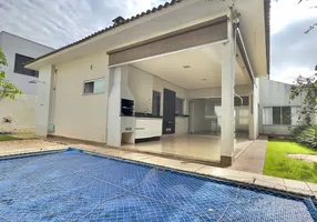 Foto 1 de Casa de Condomínio com 3 Quartos à venda, 231m² em Loteamento Portal do Sol II, Goiânia