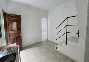 Foto 1 de Casa com 1 Quarto para alugar, 60m² em Taboão, São Bernardo do Campo