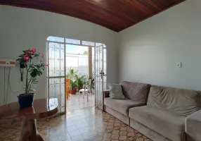 Foto 1 de Casa com 4 Quartos à venda, 314m² em São Vicente, Boa Vista