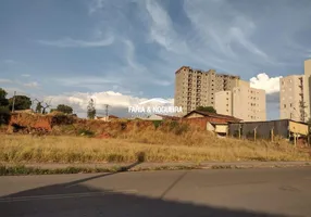 Foto 1 de Lote/Terreno à venda, 270m² em Vila Anhanguera, Rio Claro