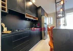 Foto 1 de Apartamento com 2 Quartos à venda, 72m² em Mariscal, Bombinhas