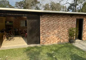 Foto 1 de Casa com 2 Quartos à venda, 155m² em Caruara, Santos