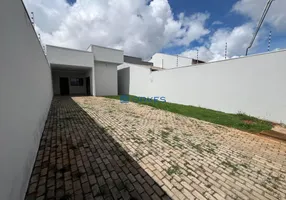 Foto 1 de Casa com 3 Quartos à venda, 115m² em Residencial Jardins do Lago, Anápolis