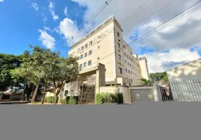 Foto 1 de Apartamento com 2 Quartos para alugar, 51m² em Vila Esperanca, Maringá