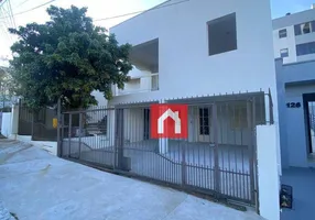 Foto 1 de Casa com 3 Quartos para alugar, 242m² em Universitário, Santa Cruz do Sul