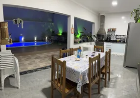 Foto 1 de Casa com 3 Quartos à venda, 190m² em Centro, Jacutinga
