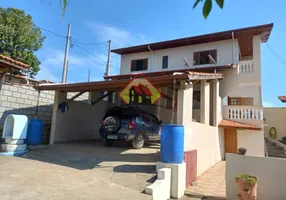 Foto 1 de Sobrado com 3 Quartos à venda, 300m² em Borba, Pindamonhangaba