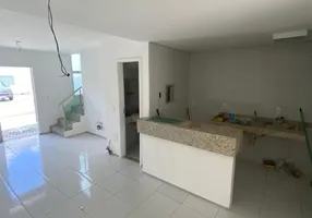 Foto 1 de Casa de Condomínio com 2 Quartos à venda, 89m² em Curió, Fortaleza