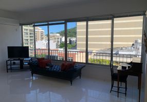 Foto 1 de Apartamento com 2 Quartos para alugar, 111m² em Leblon, Rio de Janeiro