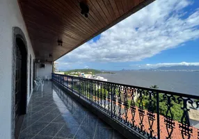 Foto 1 de Casa com 3 Quartos à venda, 400m² em Jardim Guanabara, Rio de Janeiro