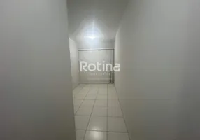 Foto 1 de Apartamento com 2 Quartos para alugar, 57m² em Marta Helena, Uberlândia