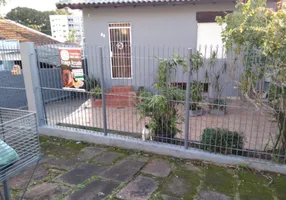 Foto 1 de Casa com 4 Quartos à venda, 200m² em Jardim Floresta, Porto Alegre