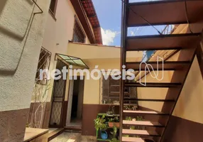 Foto 1 de Casa com 2 Quartos à venda, 118m² em Horto Florestal, Belo Horizonte